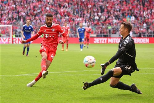 บาเยิร์น มิวนิค vs ชาลเก้ 04